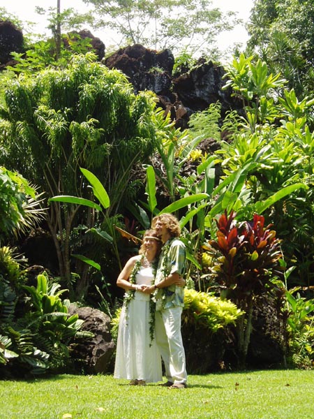 Andy_Sonja_and_greenery.jpg