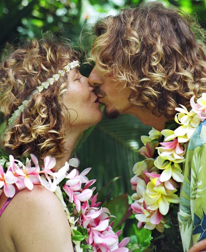 Kiss_with_wig.jpg